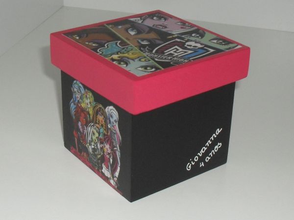 Caixa 8x8 Monster High